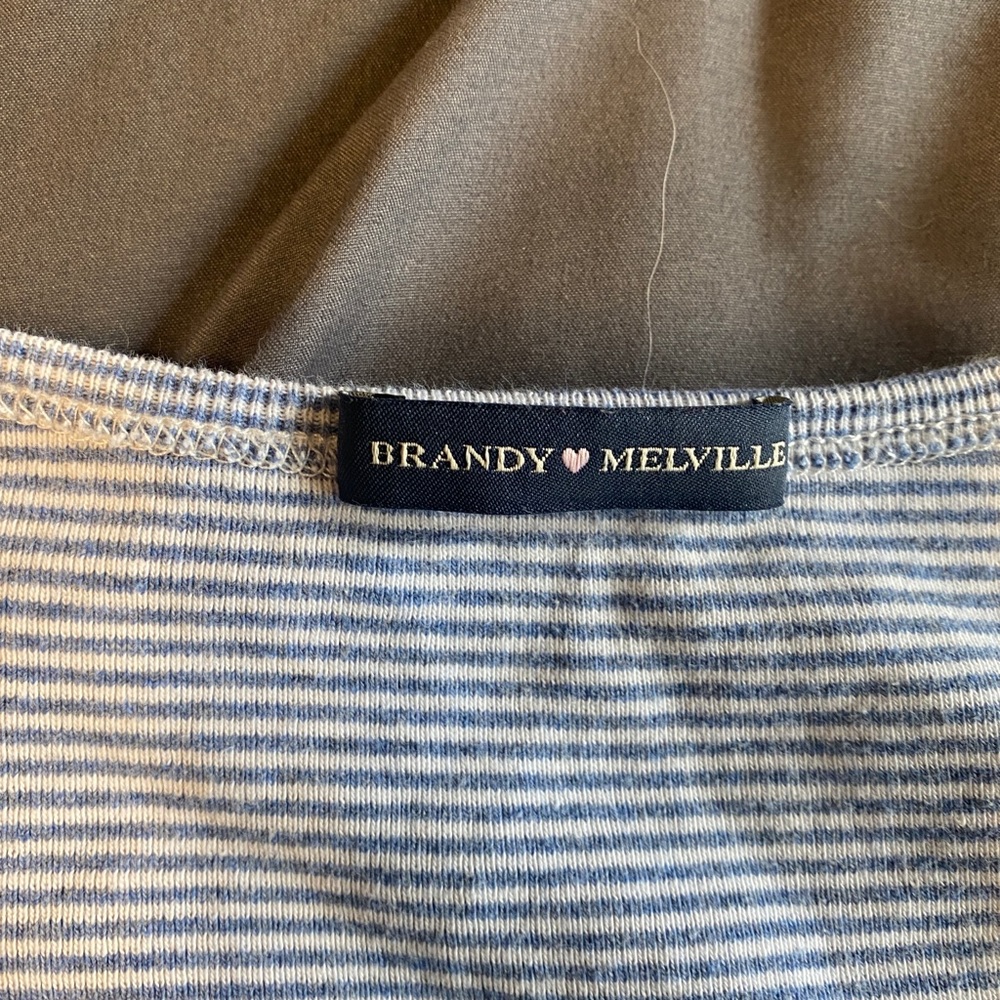 Brandy Melville tee